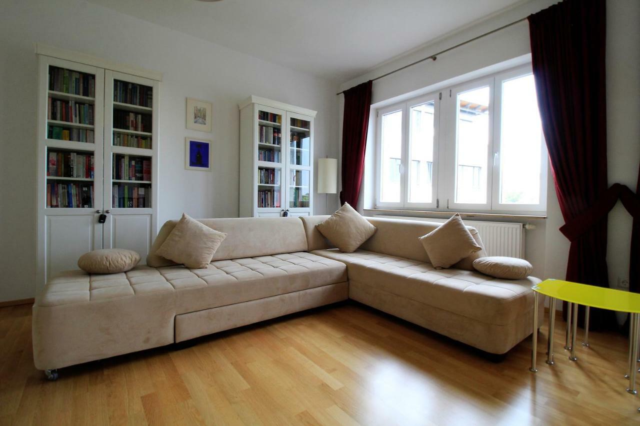 Luxury - View Of River And Castle Apartment Wurzburg